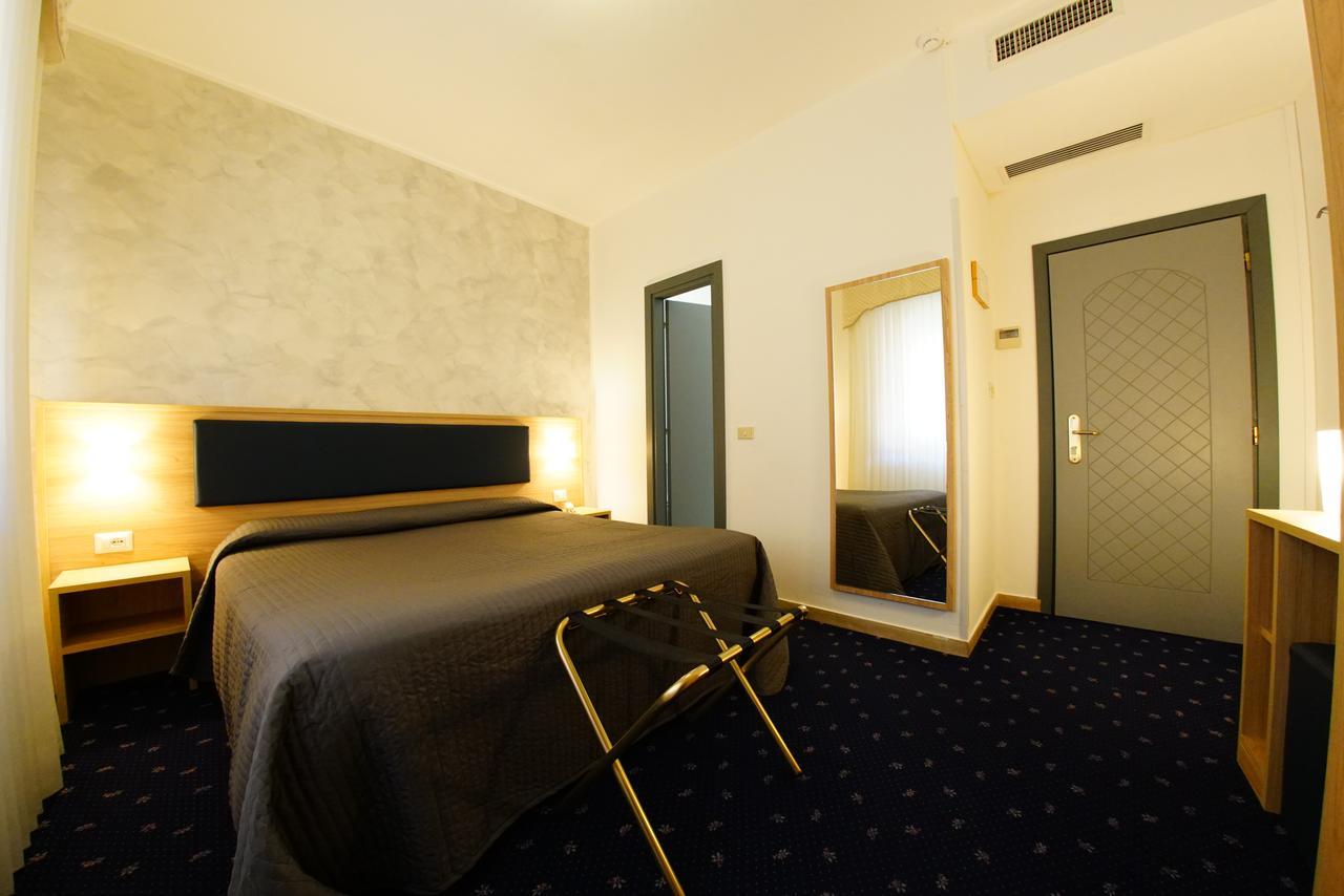Hotel Le Torrette Galbiate Ngoại thất bức ảnh