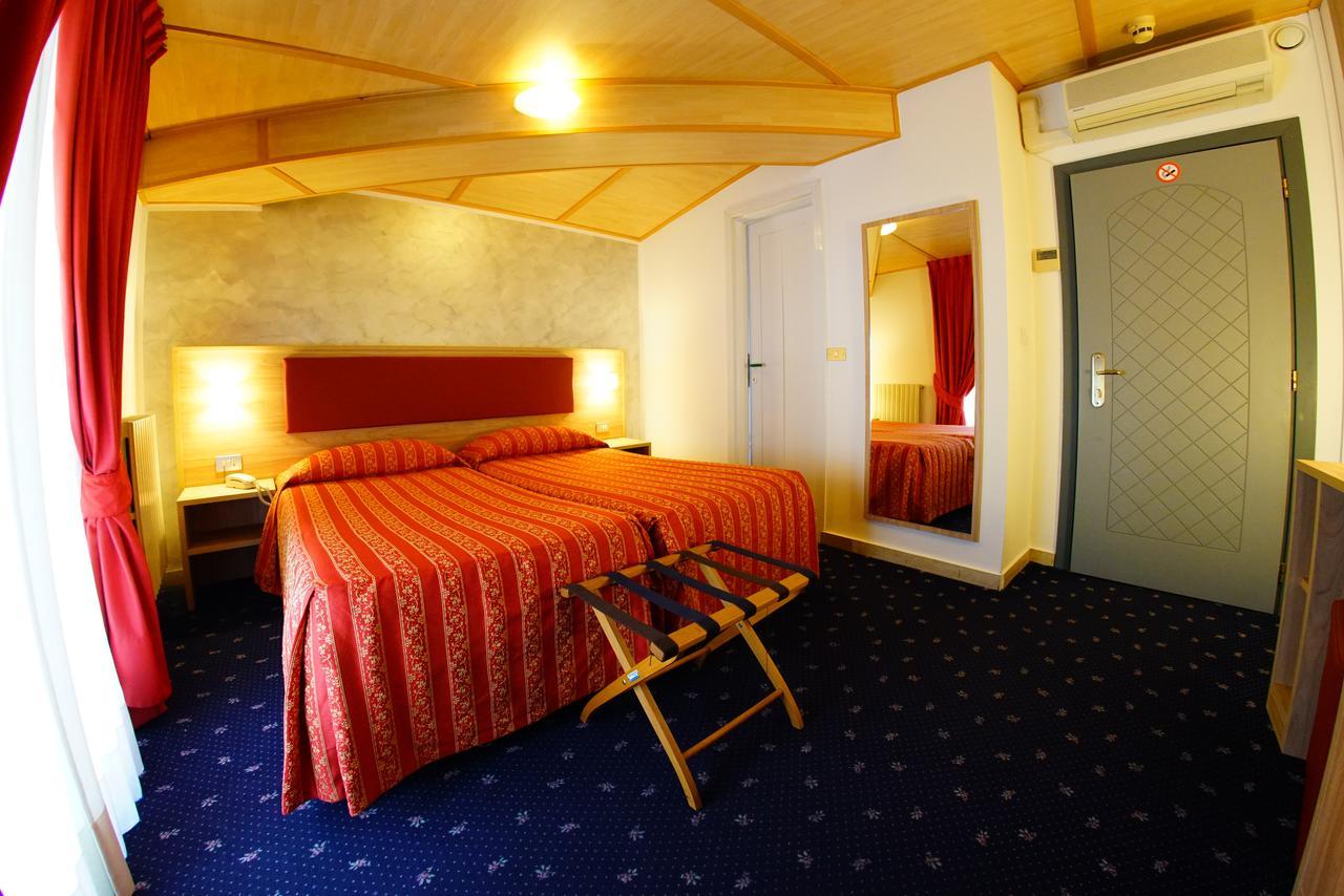 Hotel Le Torrette Galbiate Ngoại thất bức ảnh