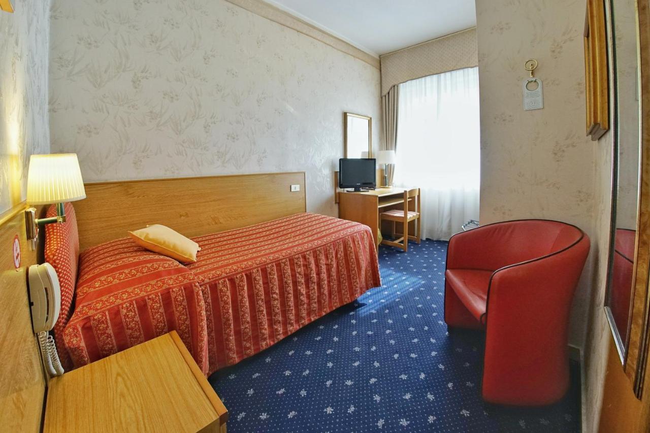 Hotel Le Torrette Galbiate Ngoại thất bức ảnh