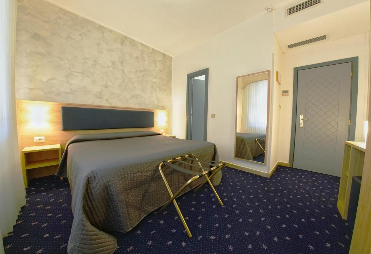 Hotel Le Torrette Galbiate Ngoại thất bức ảnh