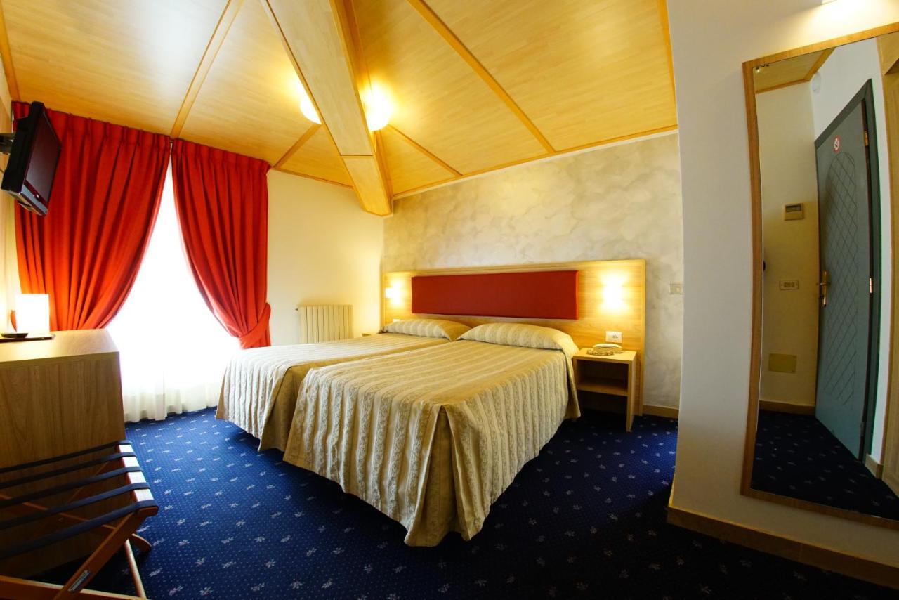 Hotel Le Torrette Galbiate Ngoại thất bức ảnh