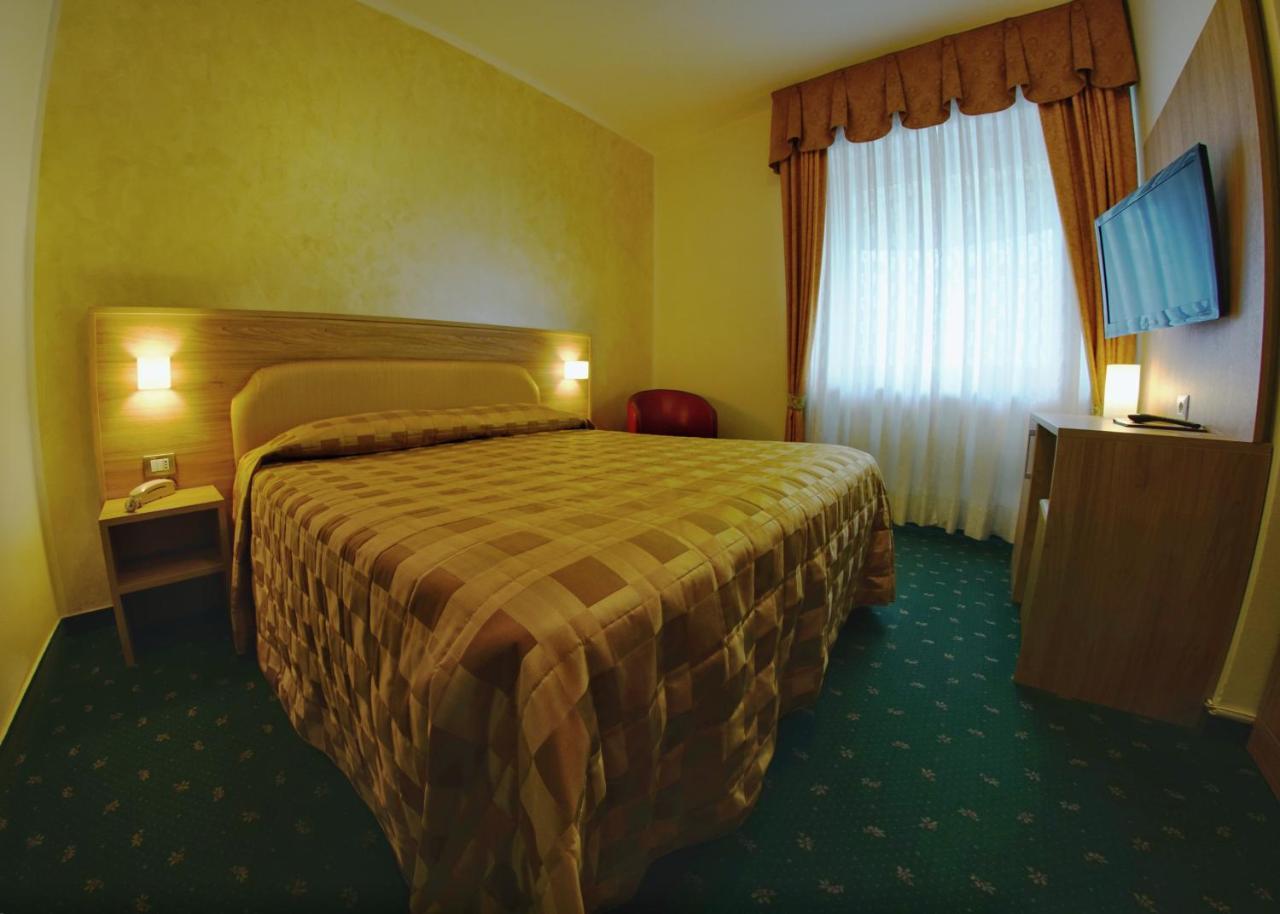 Hotel Le Torrette Galbiate Ngoại thất bức ảnh