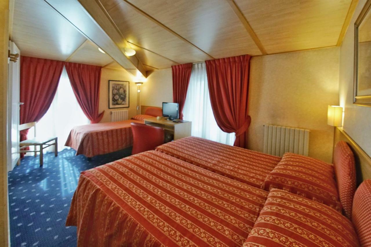 Hotel Le Torrette Galbiate Ngoại thất bức ảnh